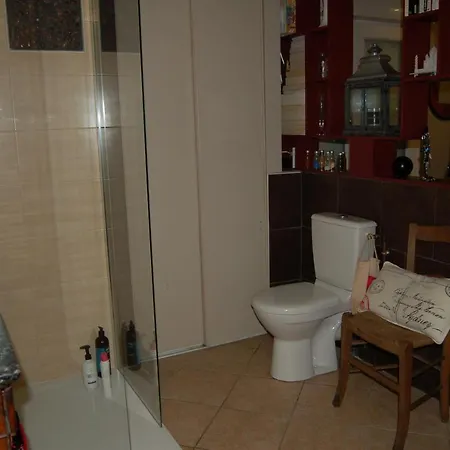 Affittacamere Avec Terrasse ,piscine, Jacuzzi Et Petit Déjeuner